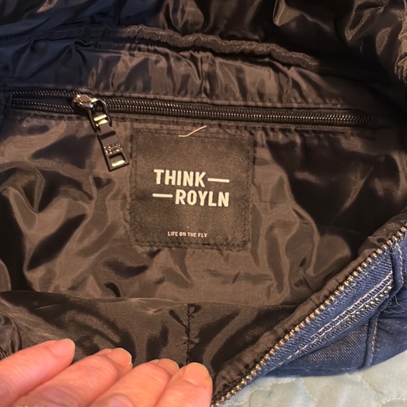 Think Royln denim crossbody bag with 2 different straps in pic’s - Picture 5 of 6